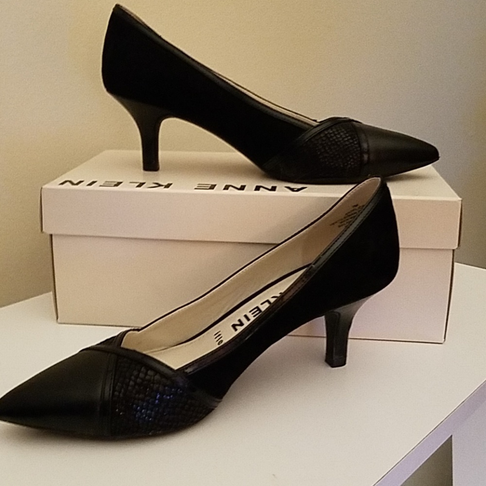 Kitten heel